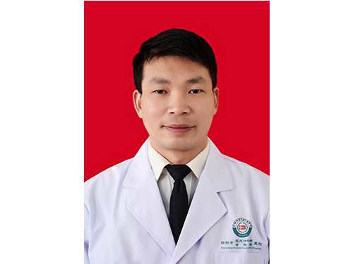 李小波      老年八及综合科科主任   主治医师